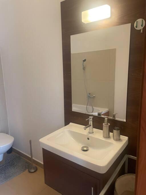 Apartman Pistacia Priame Centrum Bb Banská Bystrica Exterior foto