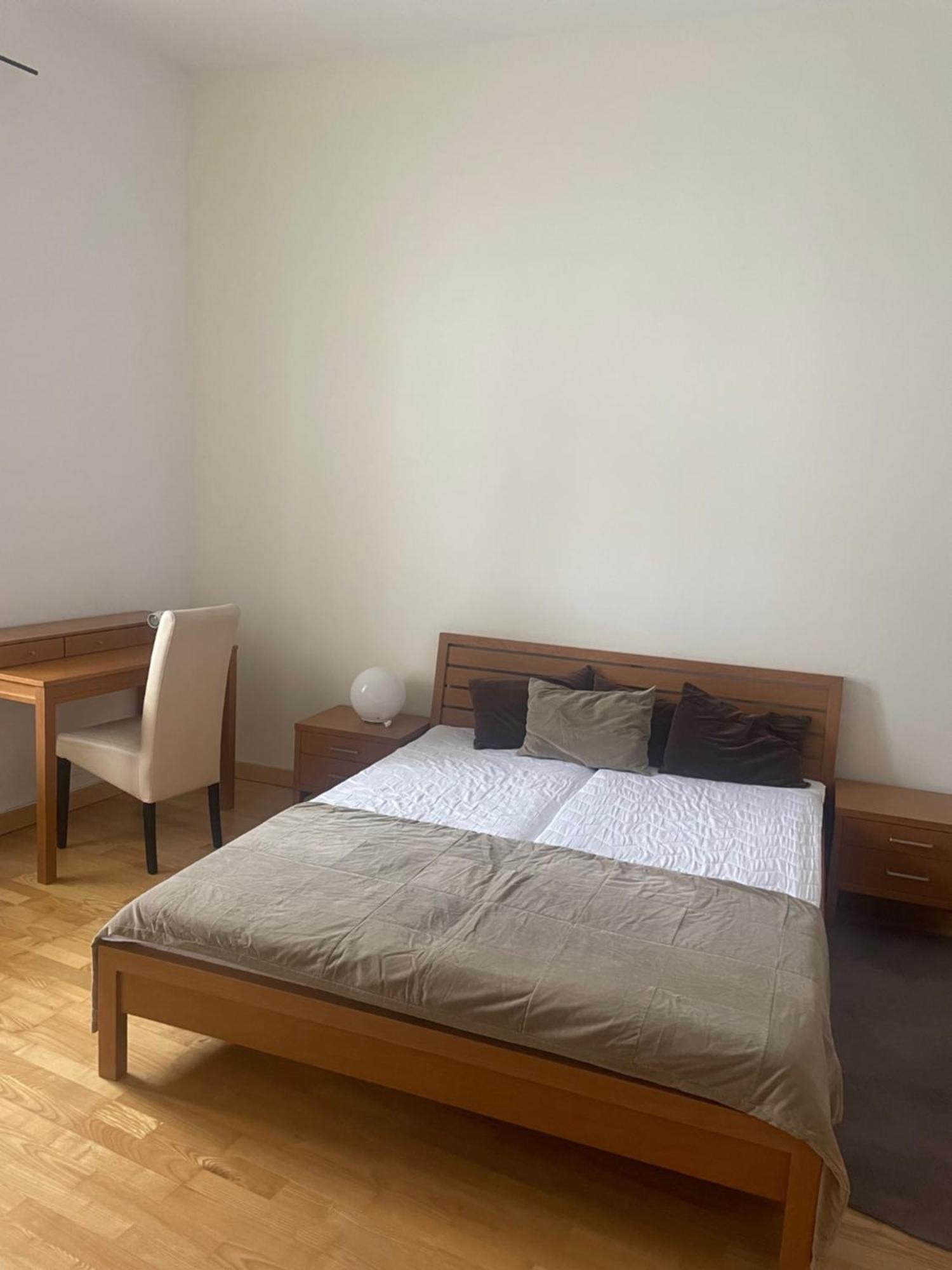 Apartman Pistacia Priame Centrum Bb Banská Bystrica Exterior foto